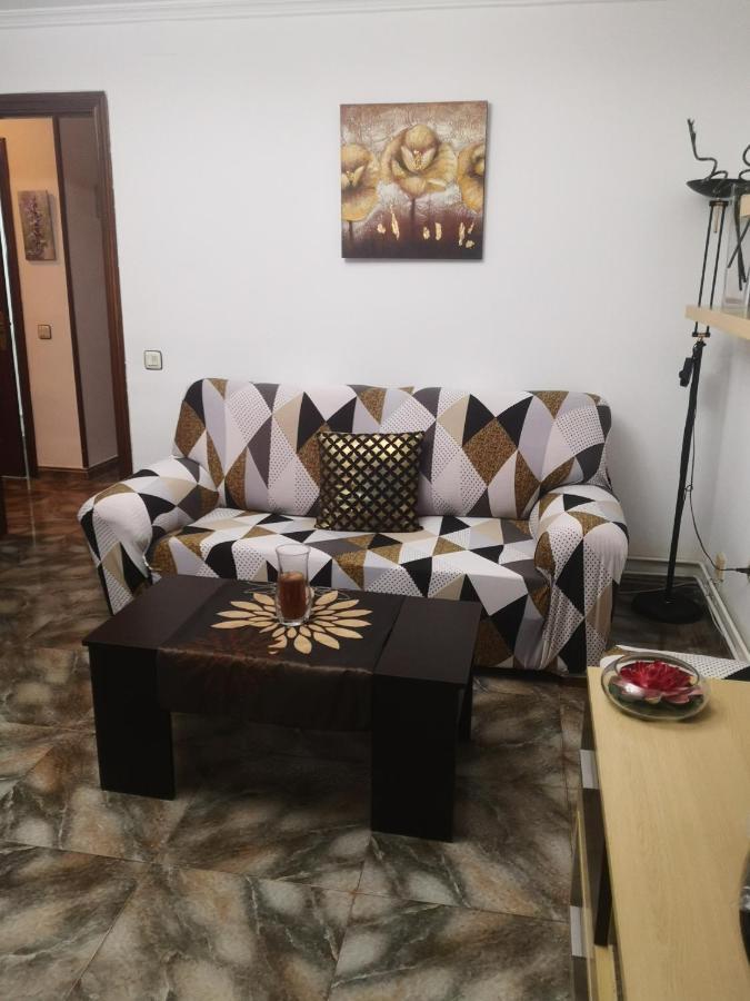 Sanvar Apartment Almagro Luaran gambar