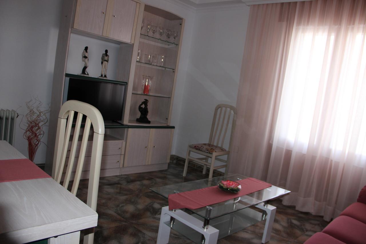 Sanvar Apartment Almagro Luaran gambar