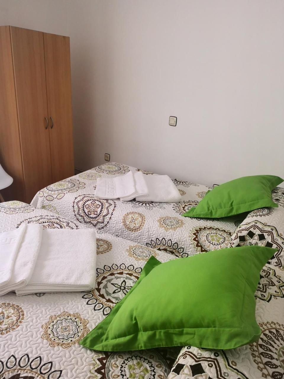 Sanvar Apartment Almagro Luaran gambar