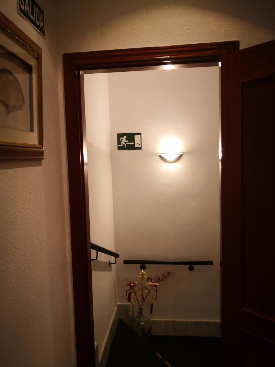 Sanvar Apartment Almagro Luaran gambar
