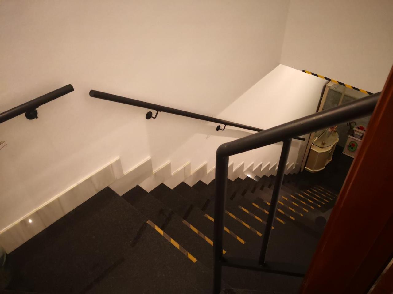 Sanvar Apartment Almagro Luaran gambar