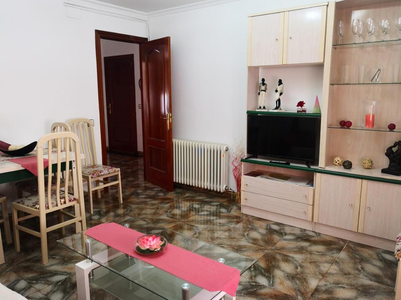 Sanvar Apartment Almagro Luaran gambar